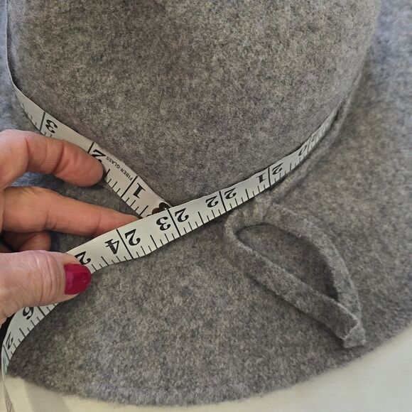 Something special women\'s wool hat main image 4